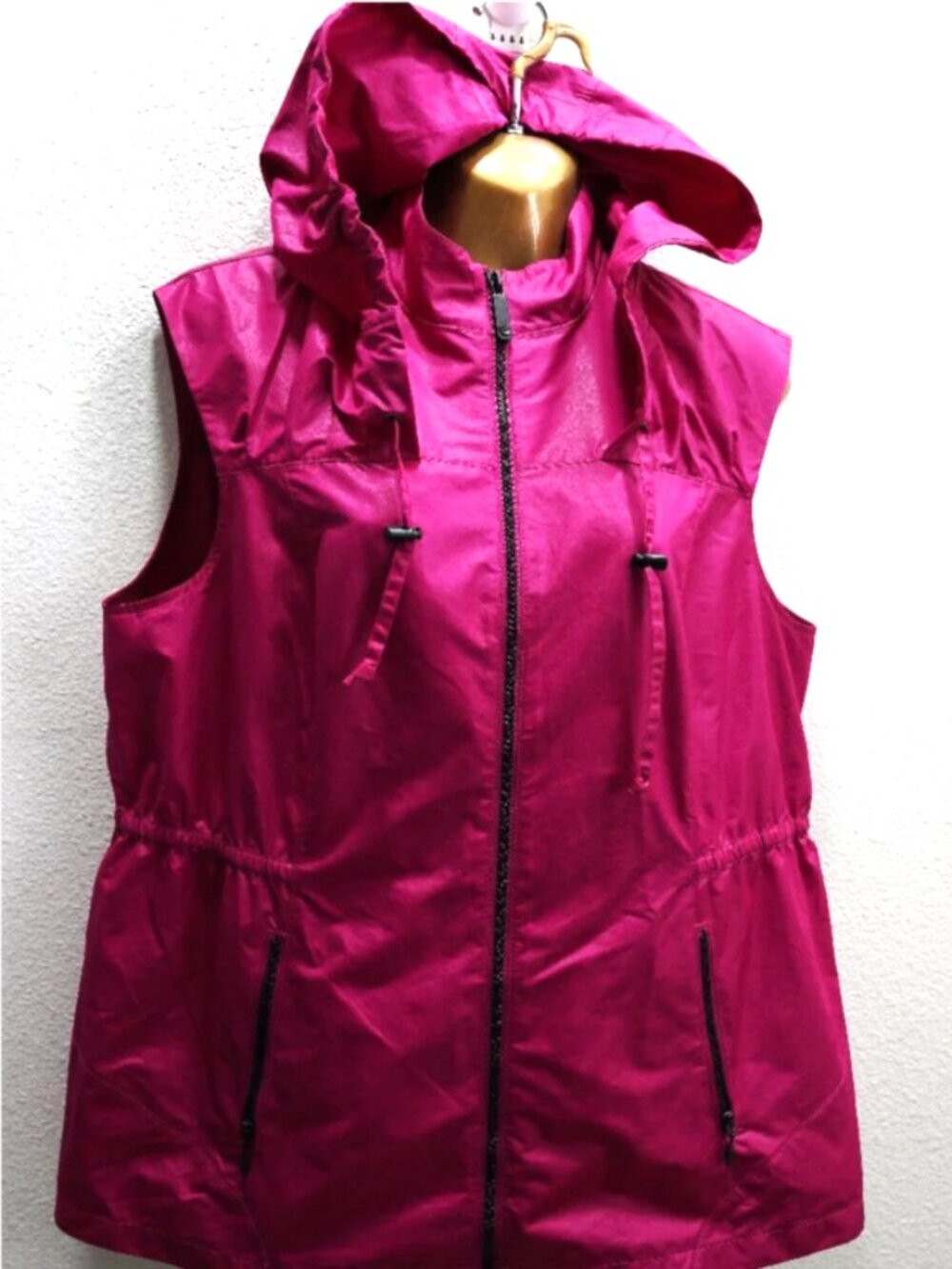 Chico's Zenergy Hooded Vest. size 2